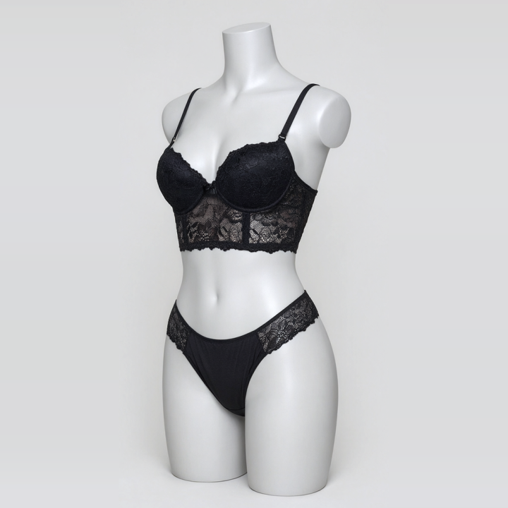 Conjunto con bustier y tanga de encaje Grace - Negro