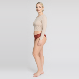 Tanga plus size con detalles en encaje Evelyn - Rojo Rubí