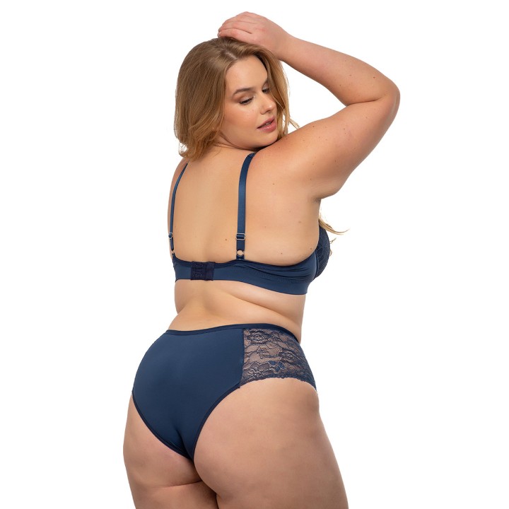 Conjunto plus size con sujetador y hot pant Galatea