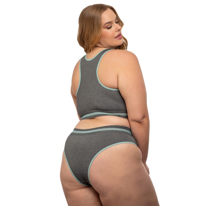 Conjunto plus size deportivo  con sujetador de espalda cruzada Cosima