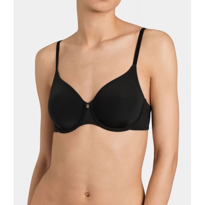 Sujetador Triumph Body Make-Up Essentials W con aros y copas preformadas