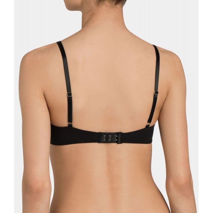 Sujetador Triumph Body Make-Up Essentials W con aros y copas preformadas