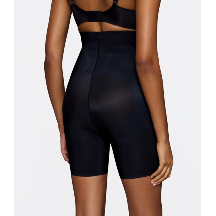 Short alto moldeador Triumph Body Make-Up Illusion Curve Super HW Mid-Thigh