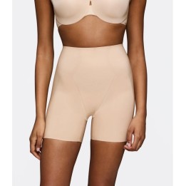 Short moldeador Triumph Body Make-Up Illusion Curve HW