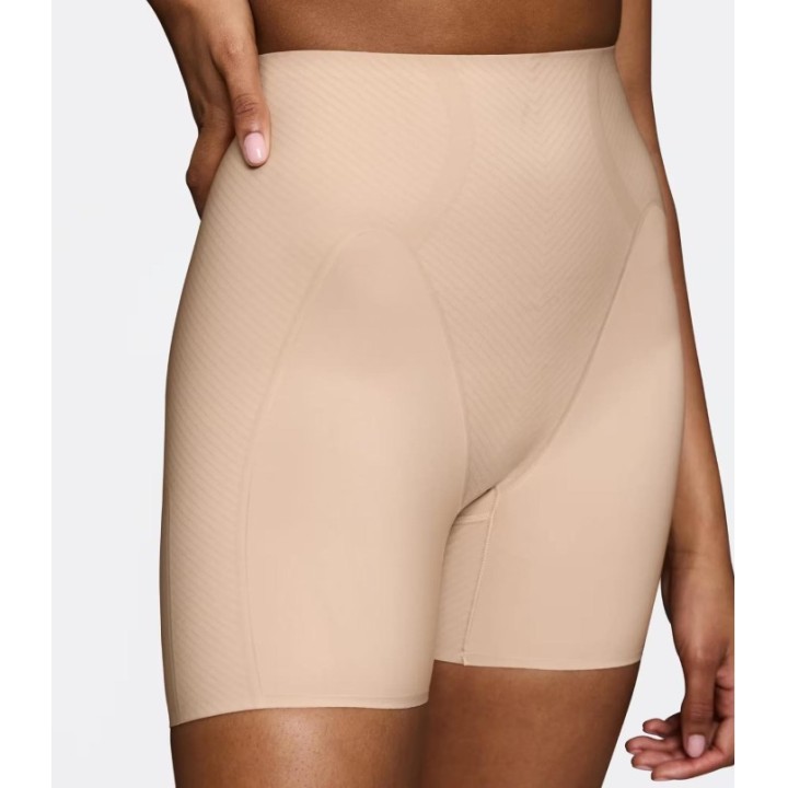 Short moldeador Triumph Body Make-Up Illusion Curve HW