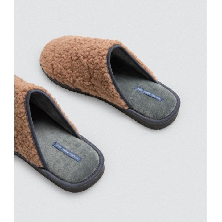 Zapatillas HOME YSABEL MORA 24078